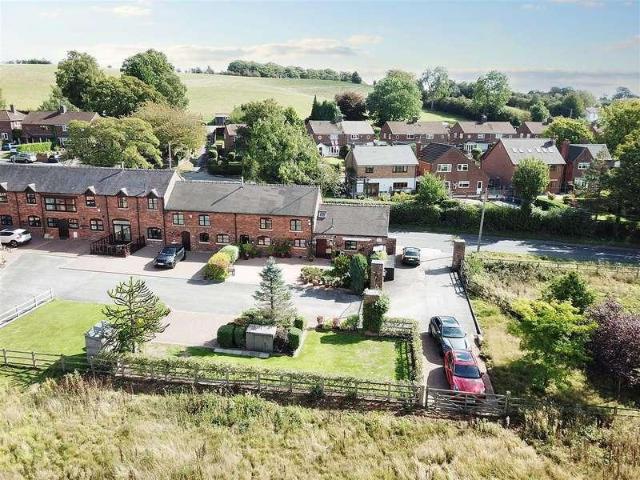 2 bed house to rent