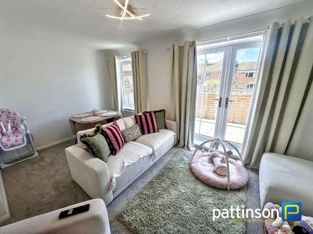 2 bed house to rent