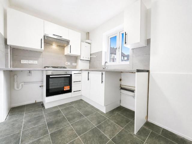 2 bed house to rent