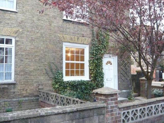 2 bed house to rent