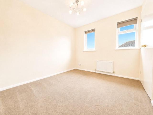 2 bed house to rent