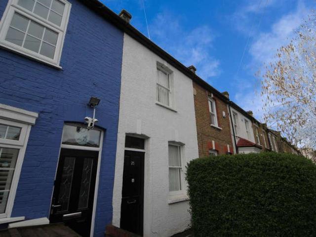 2 bed house to rent