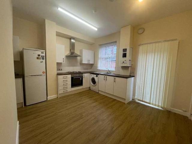 2 bed house to rent