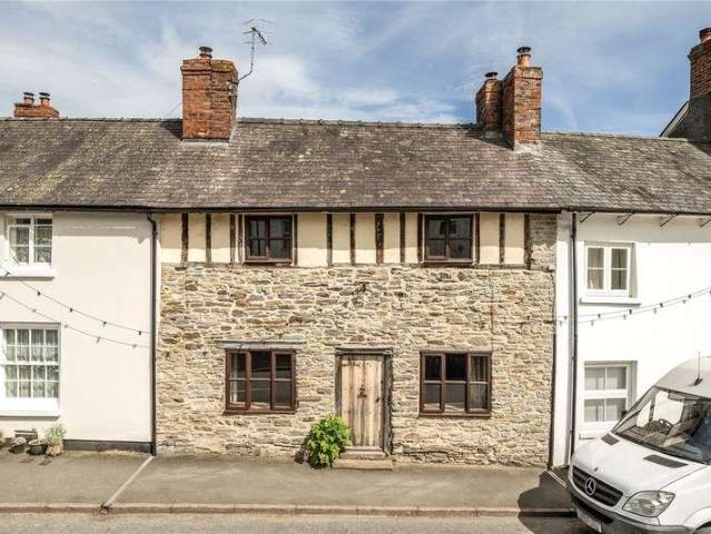 2 bed house to rent
