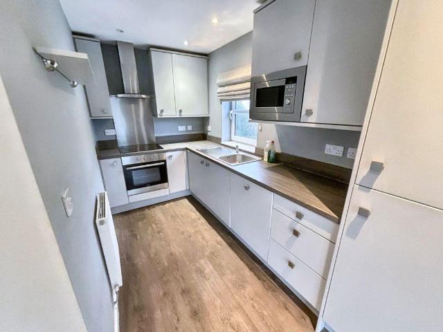 2 bed house to rent