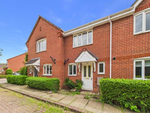 2 BED House To rent
