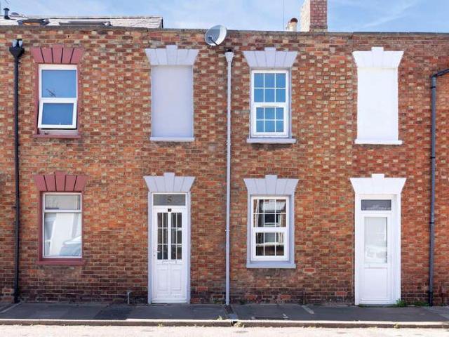 2 bed house to rent