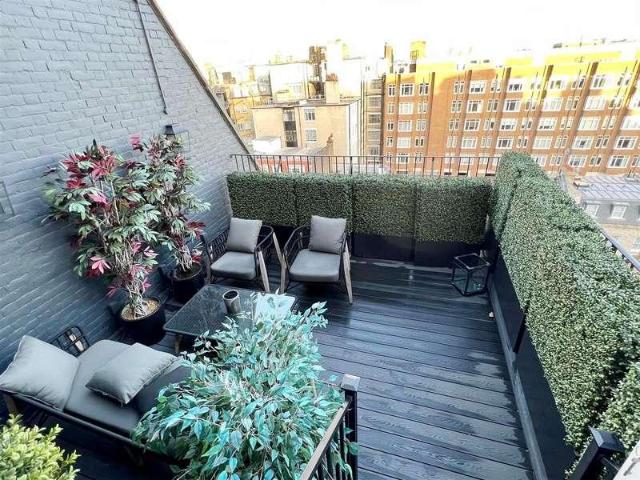 2 bed house to rent