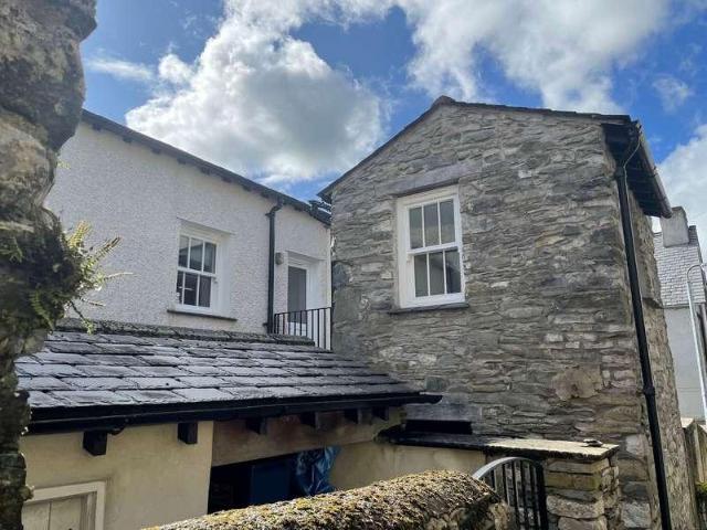 2 bed house to rent