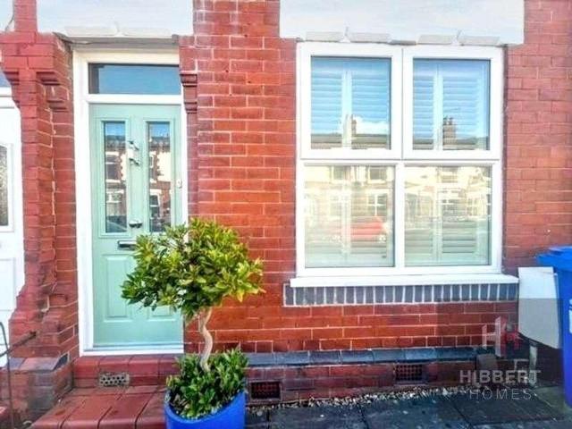 2 bed house to rent