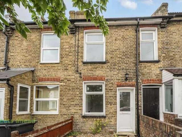 2 bed house to rent