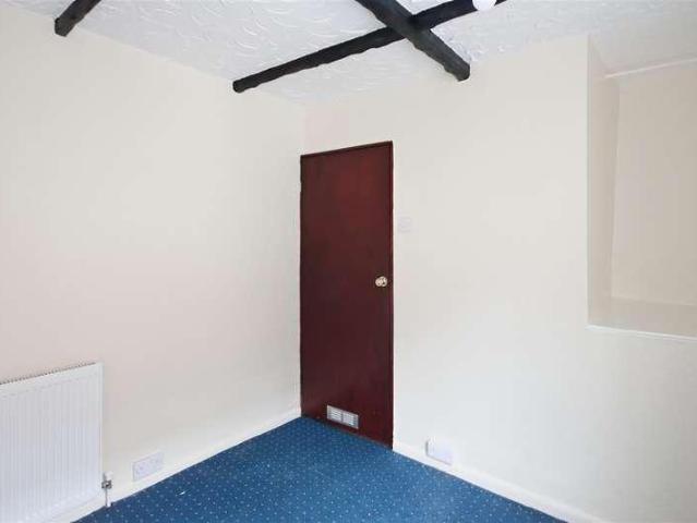 2 bed house for sale