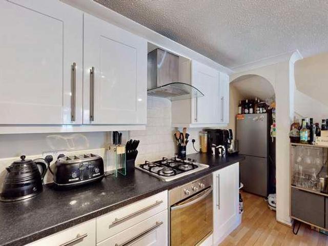 2 bed house for sale