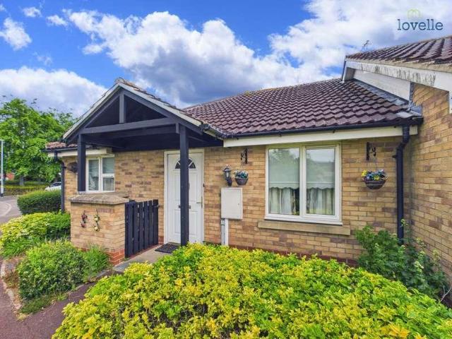 2 bed house for sale