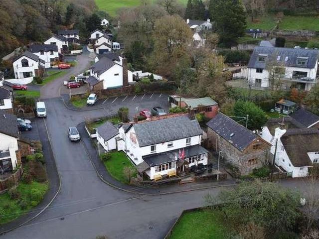 2 bed house for sale