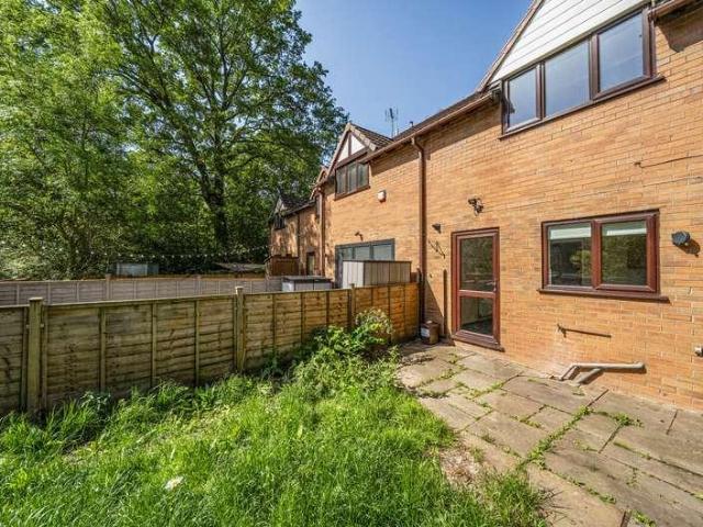 2 bed house for sale