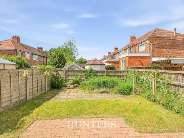 2 bed house for sale