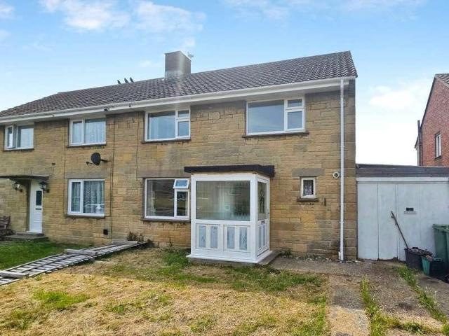 2 bed house for sale