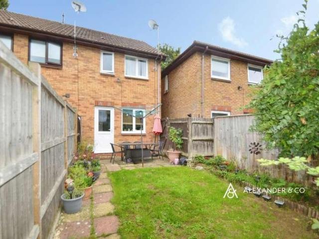 2 bed house for sale