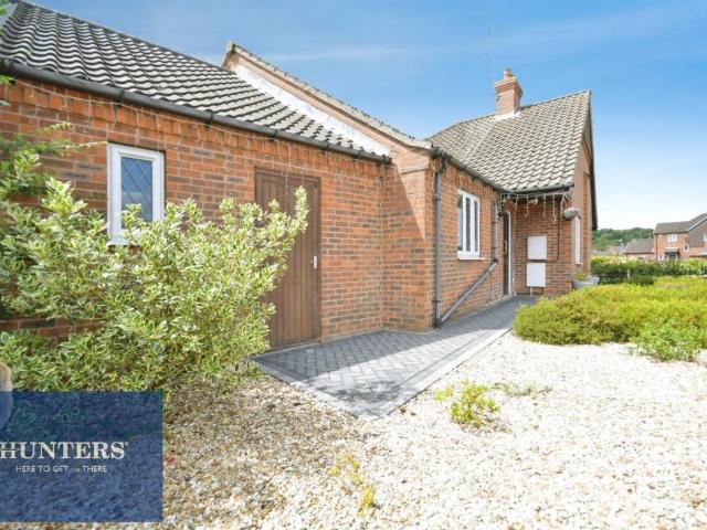 2 bed house for sale