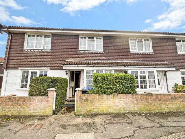 2 bed house for sale