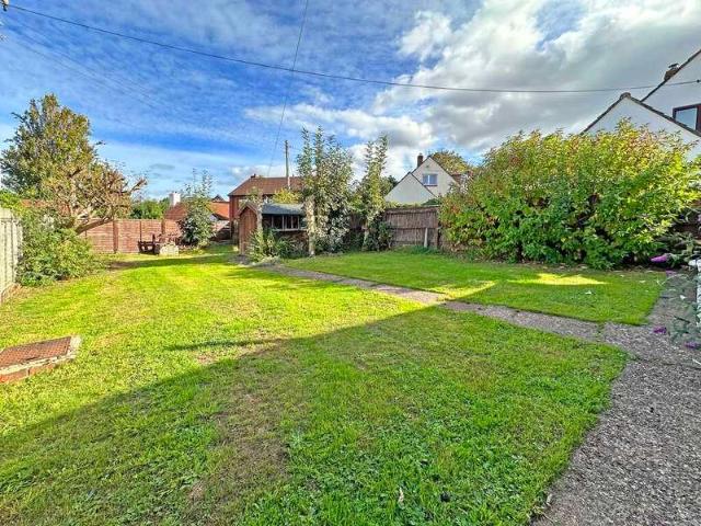 2 bed house for sale