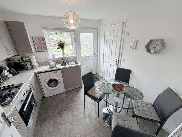 2 bed house for sale