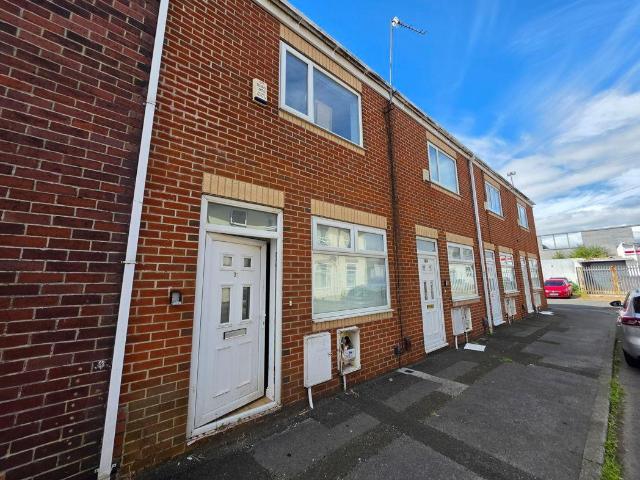 2 bed house for sale