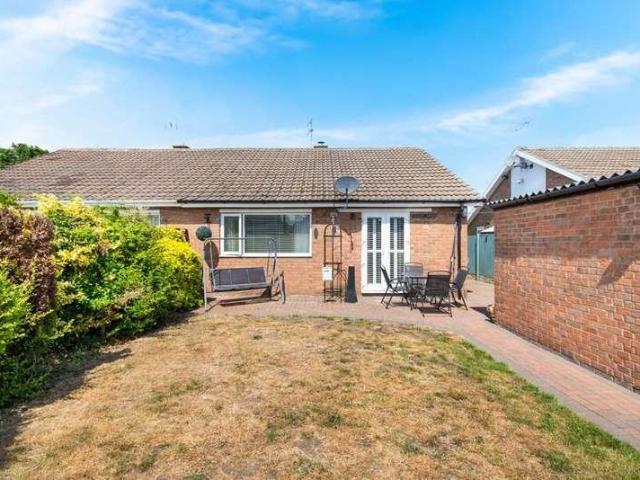 2 bed house for sale