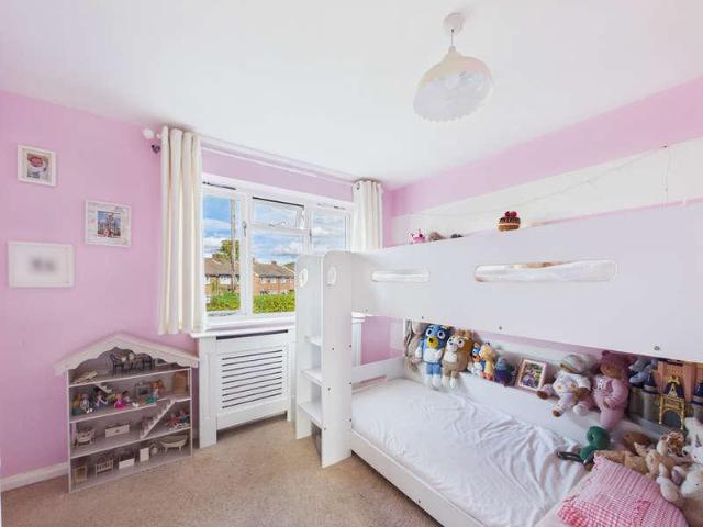 2 bed house for sale