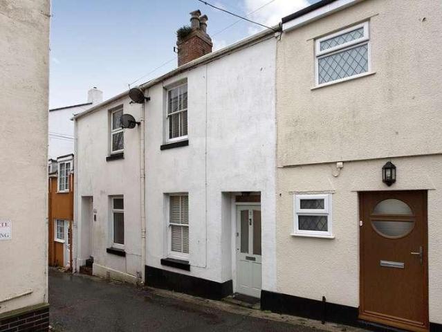 2 bed house for sale