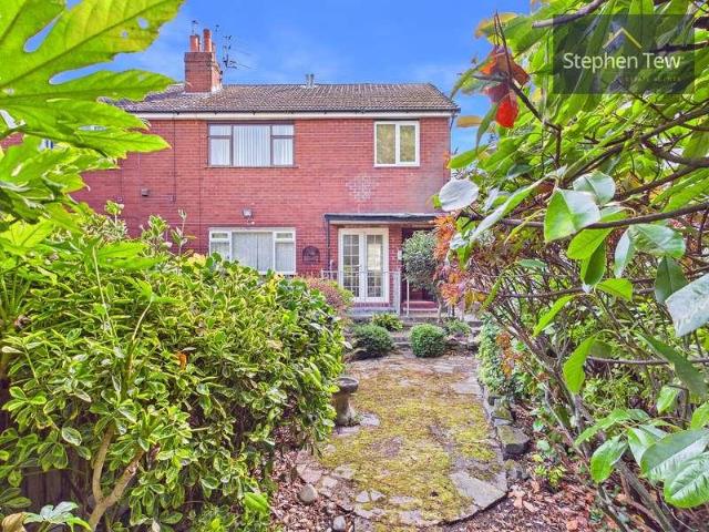 2 bed house for sale