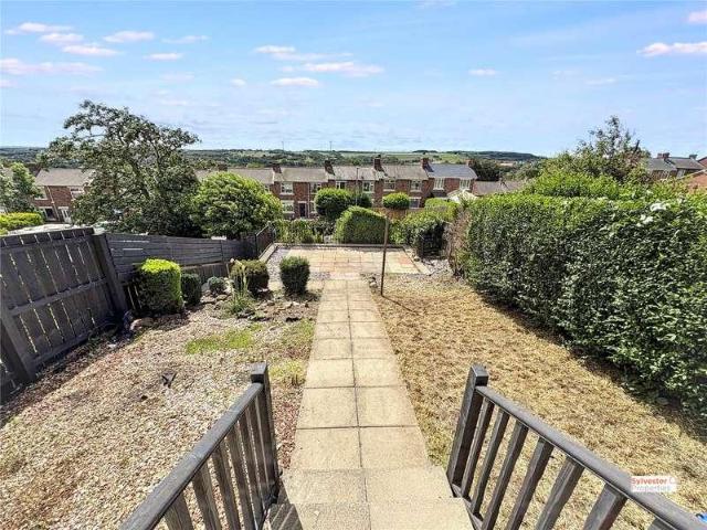 2 bed house for sale
