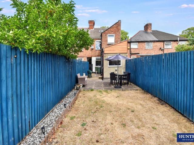 2 bed house for sale