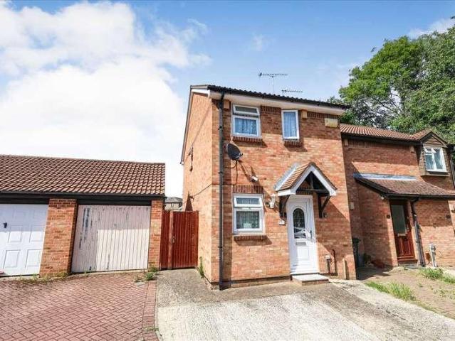 2 bed house for sale
