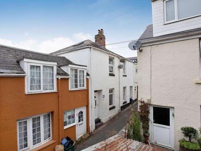 2 bed house for sale