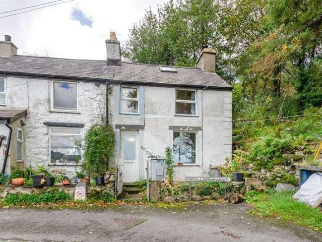 2 bed house for sale