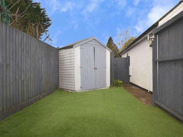 2 bed house for sale