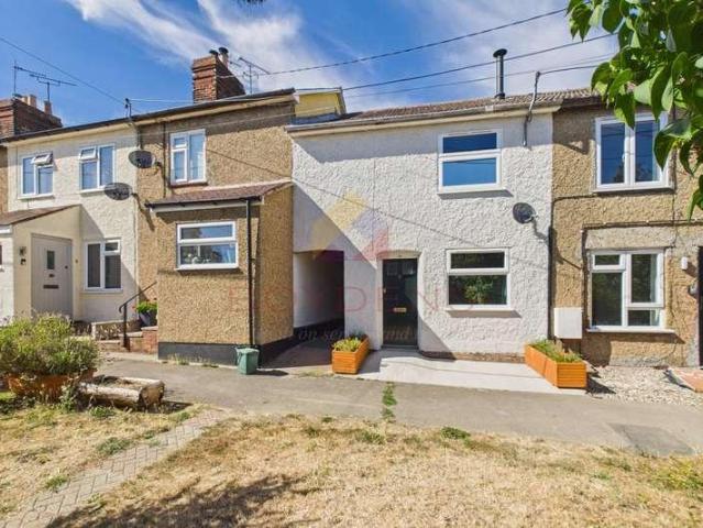 2 bed house for sale
