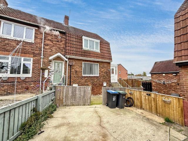 2 bed house for sale