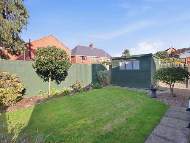 2 bed house for sale