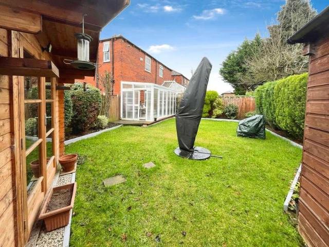 2 bed house for sale