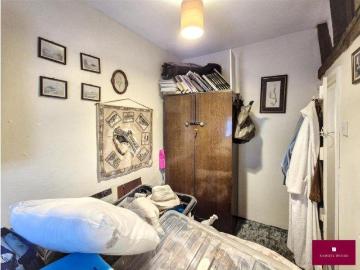 2 bed house for sale