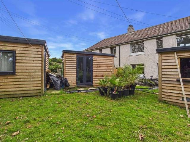 2 bed house for sale