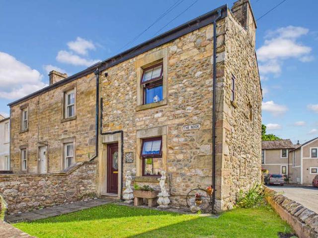 2 bed house for sale
