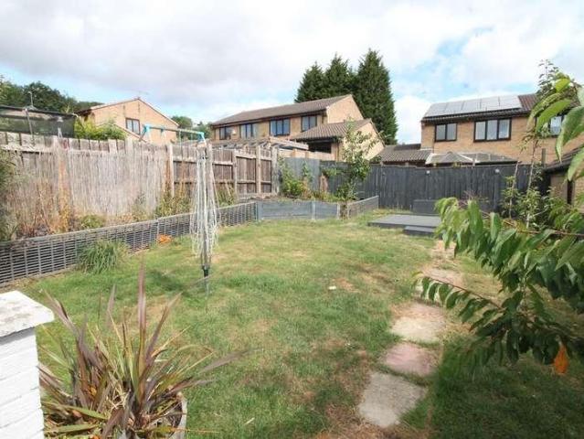 2 bed house for sale