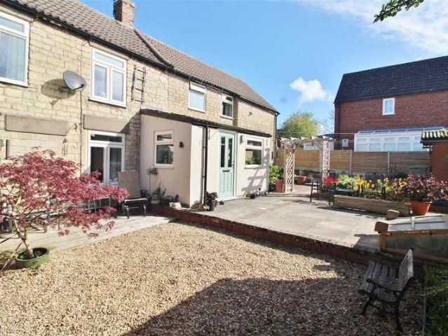 2 bed house for sale