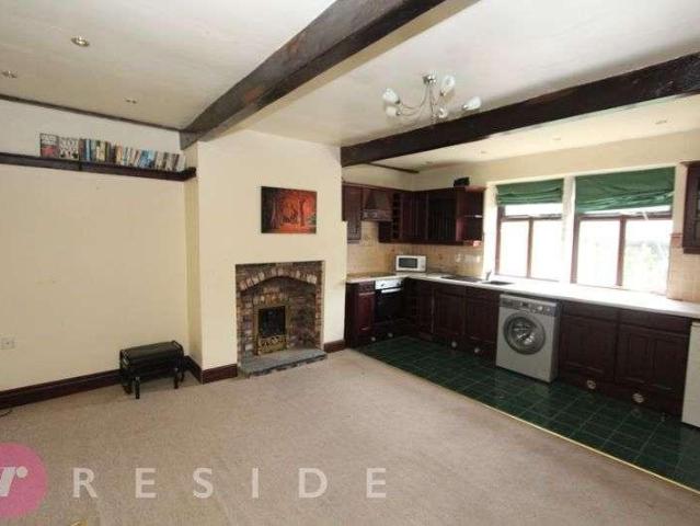 2 bed house for sale
