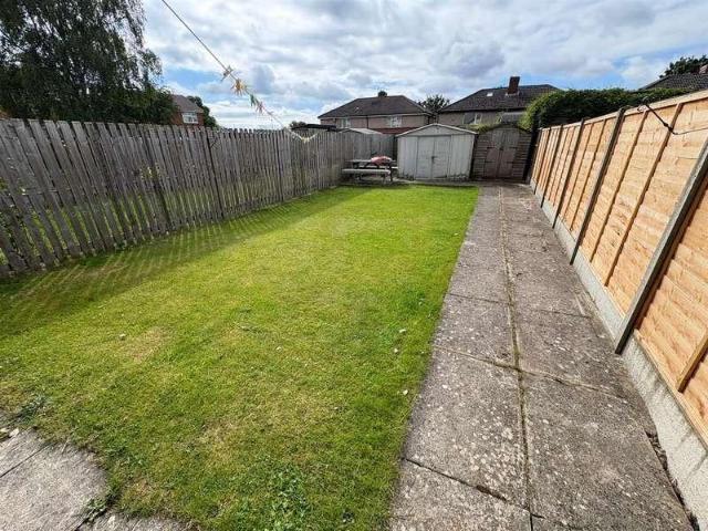 2 bed house for sale