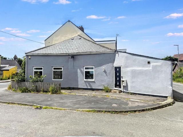 2 bed house for sale